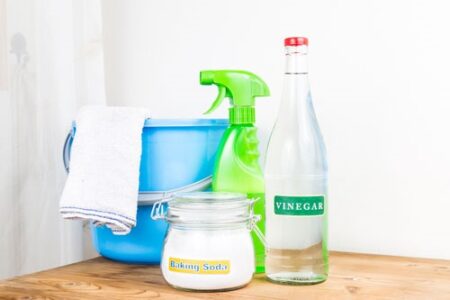 How to Make Natural Cleaners Image